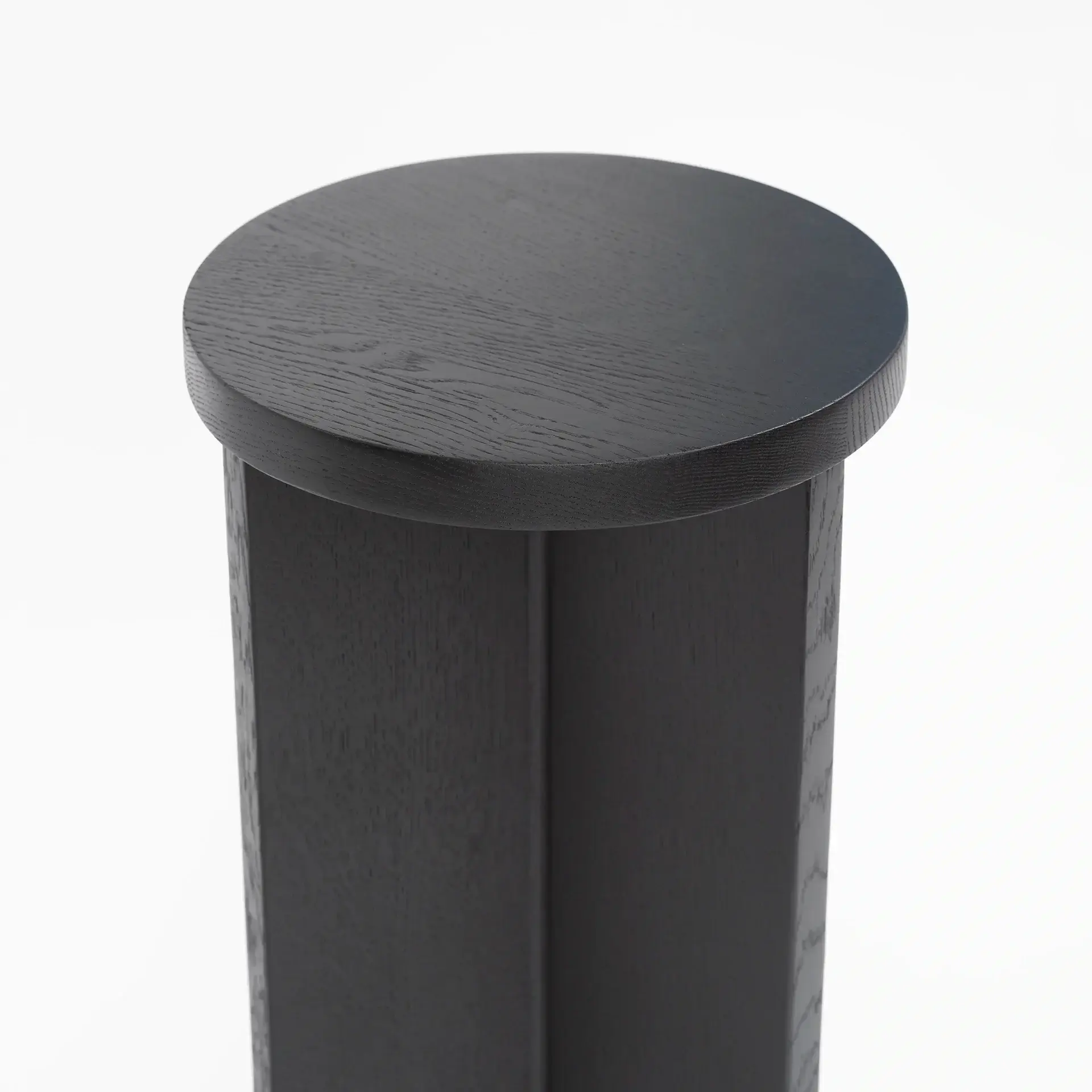 Pedestal Affe - Black oak - Image 4