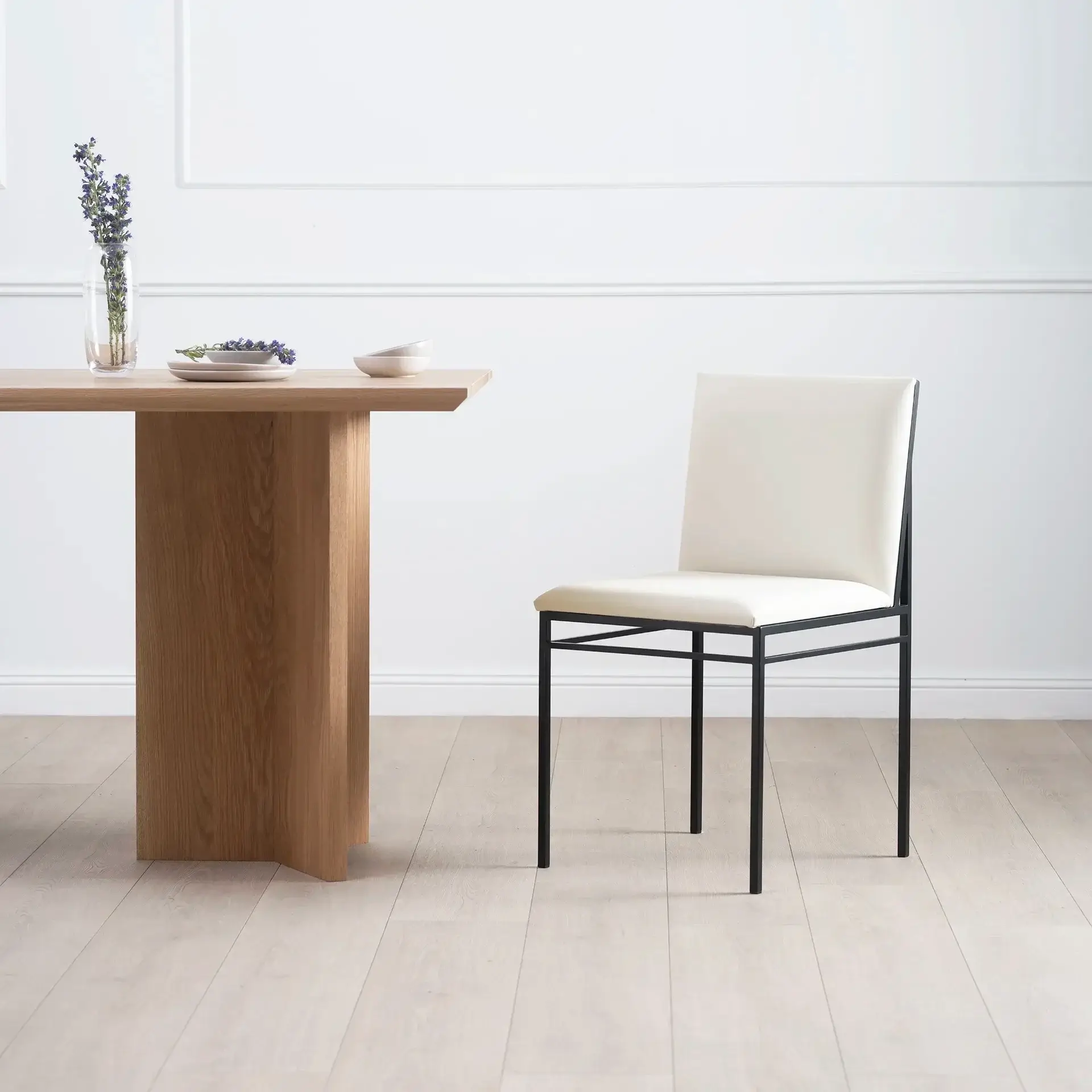 Dining chair Bella - Black Frame - Ivory Leather Cushion - Image 2