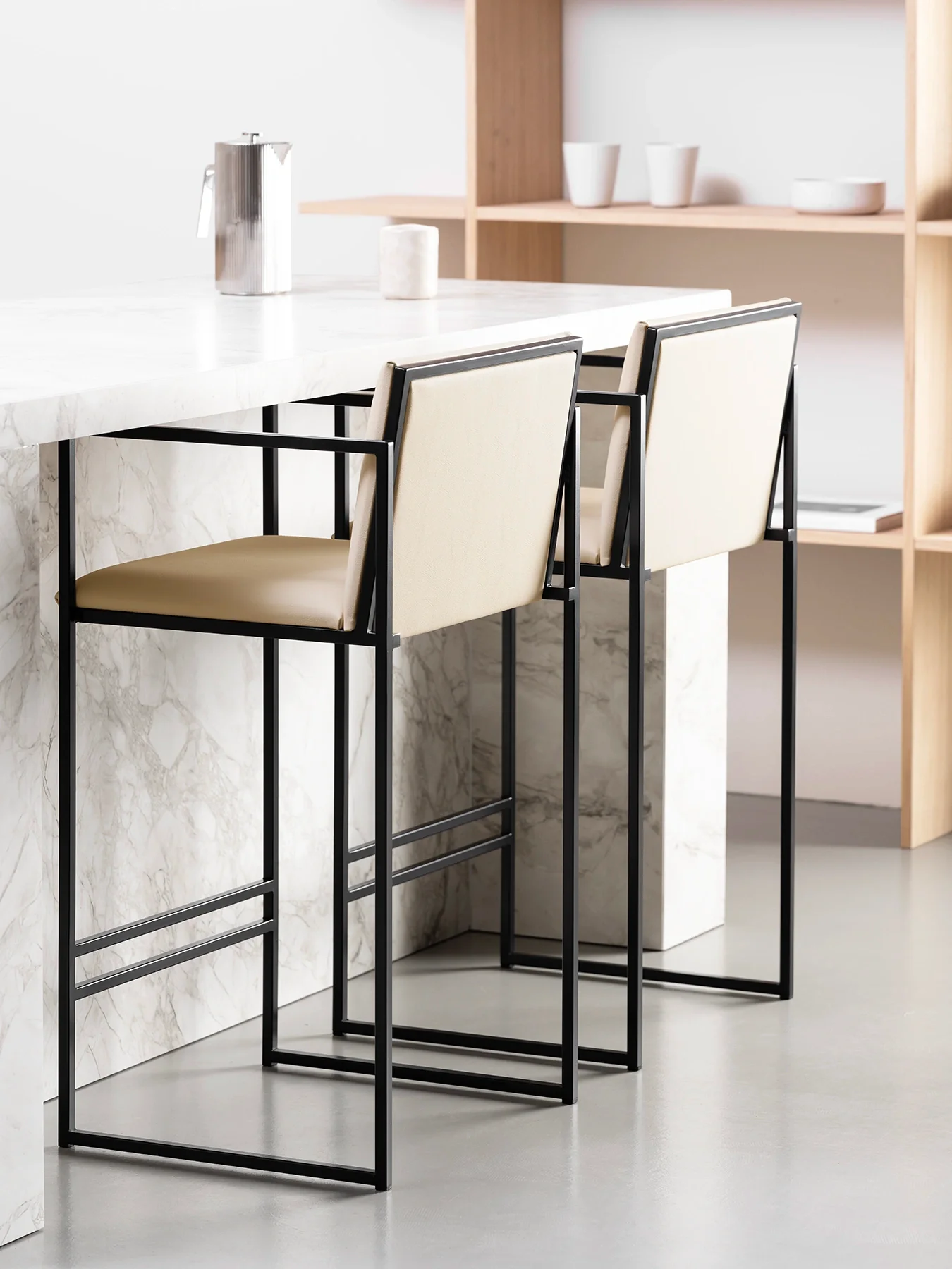 Bar Stool Bruno – Black – Sand Leather - Image 3
