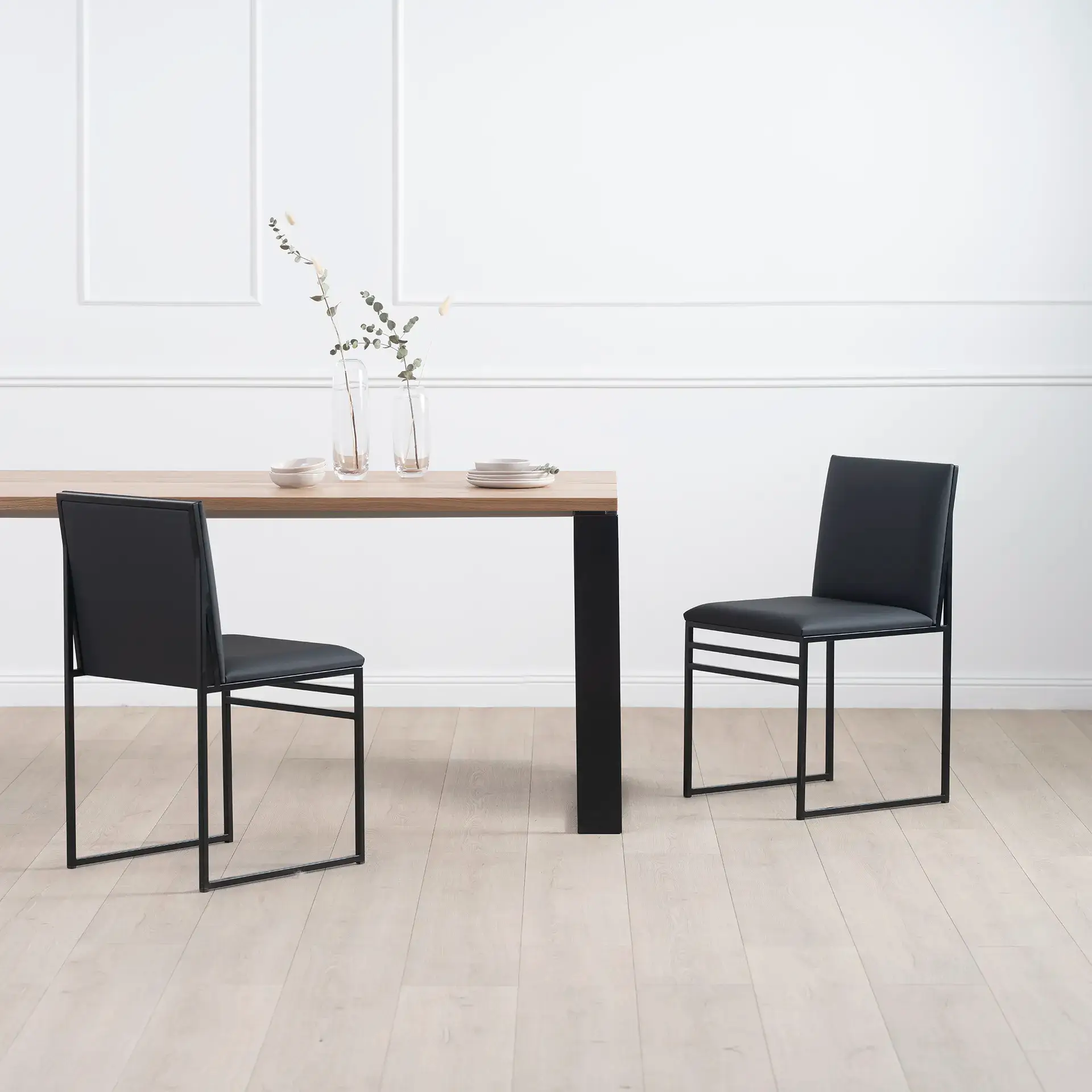 Dining table Diana - Black Frame - Oak Wood Top - Image 3