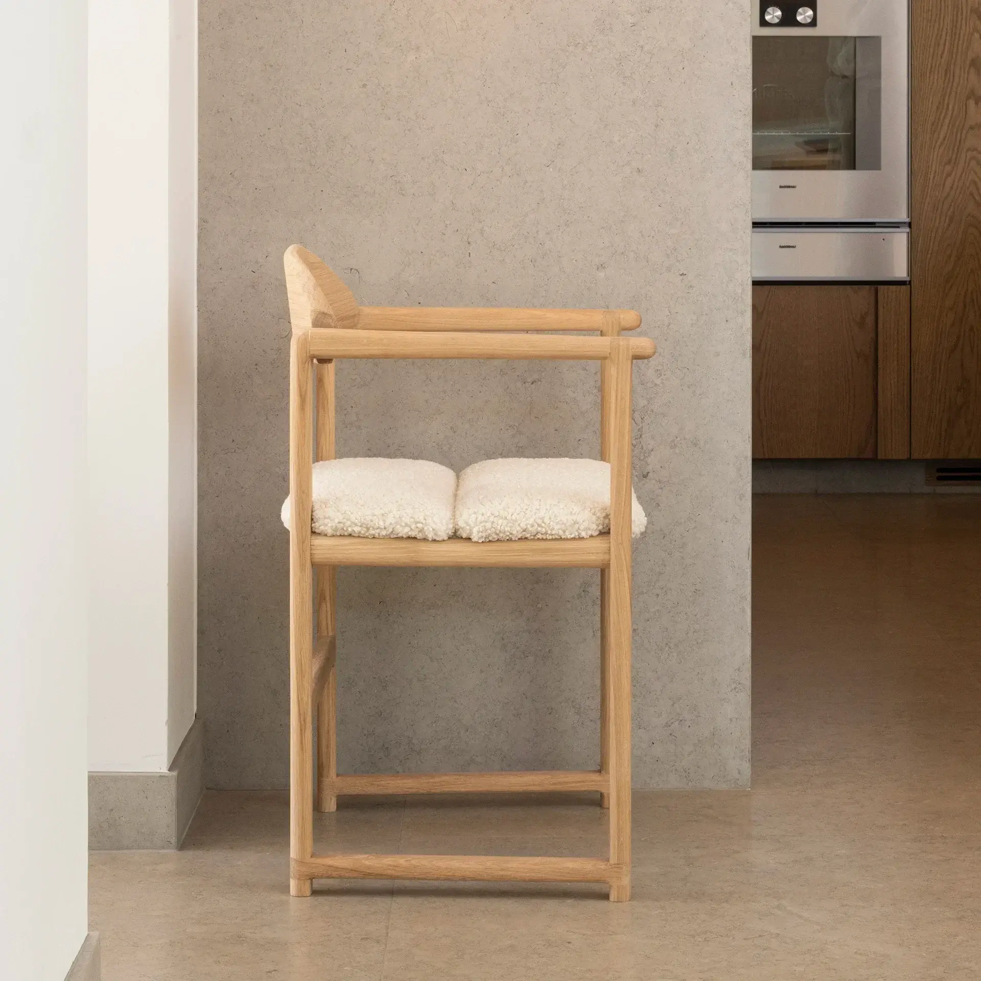 Dining chair Erik - Oak Wood Frame - Ivory bouclé Cushion - Image 4