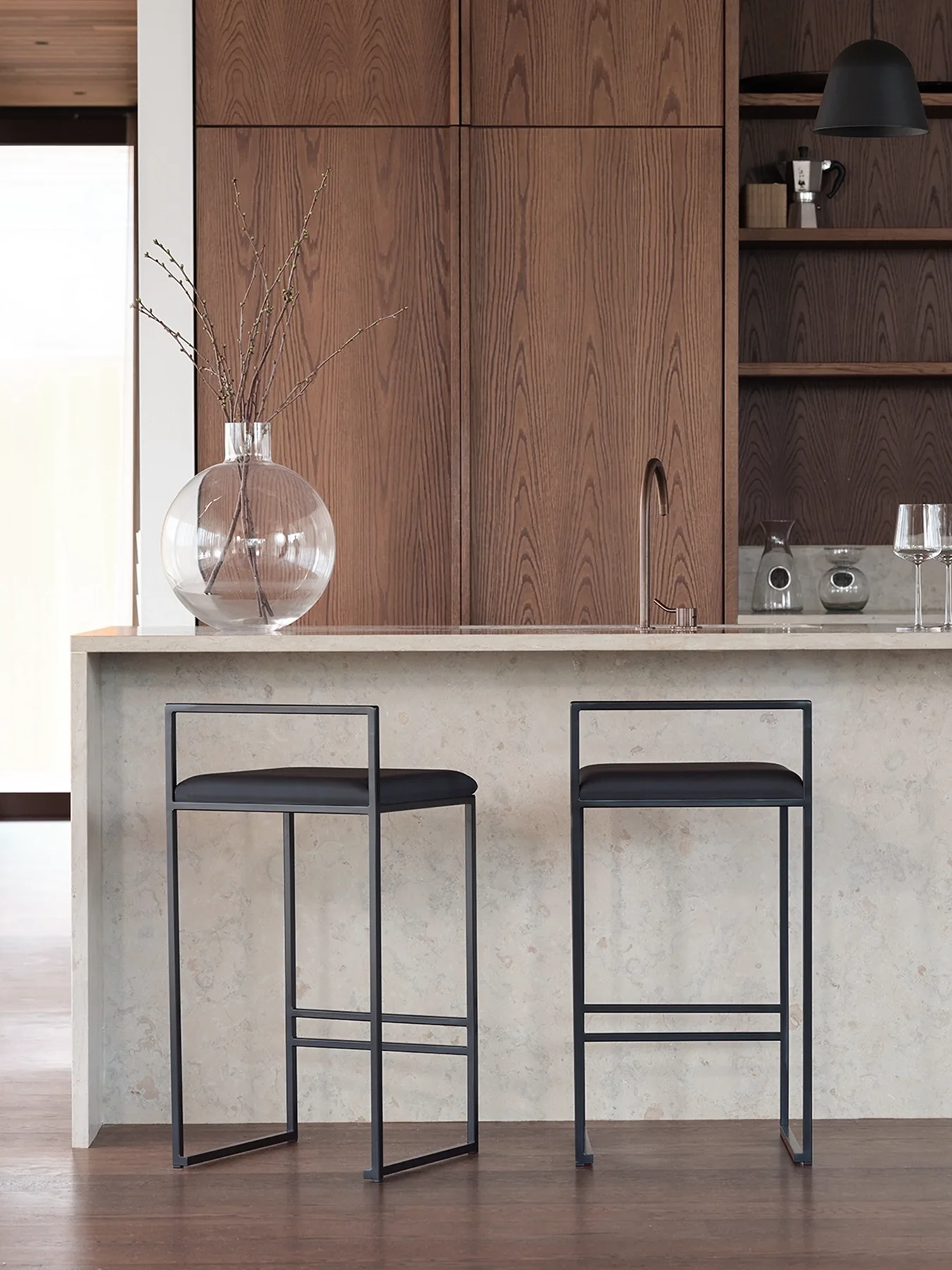 Bar Stool Freja – Black Frame – Jade Black Leather Cushion - Image 3