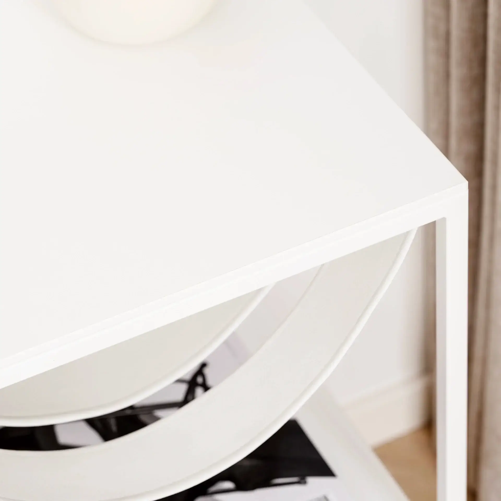 Bedside table Iris - White - White Straps - White Laminate Top - Image 4