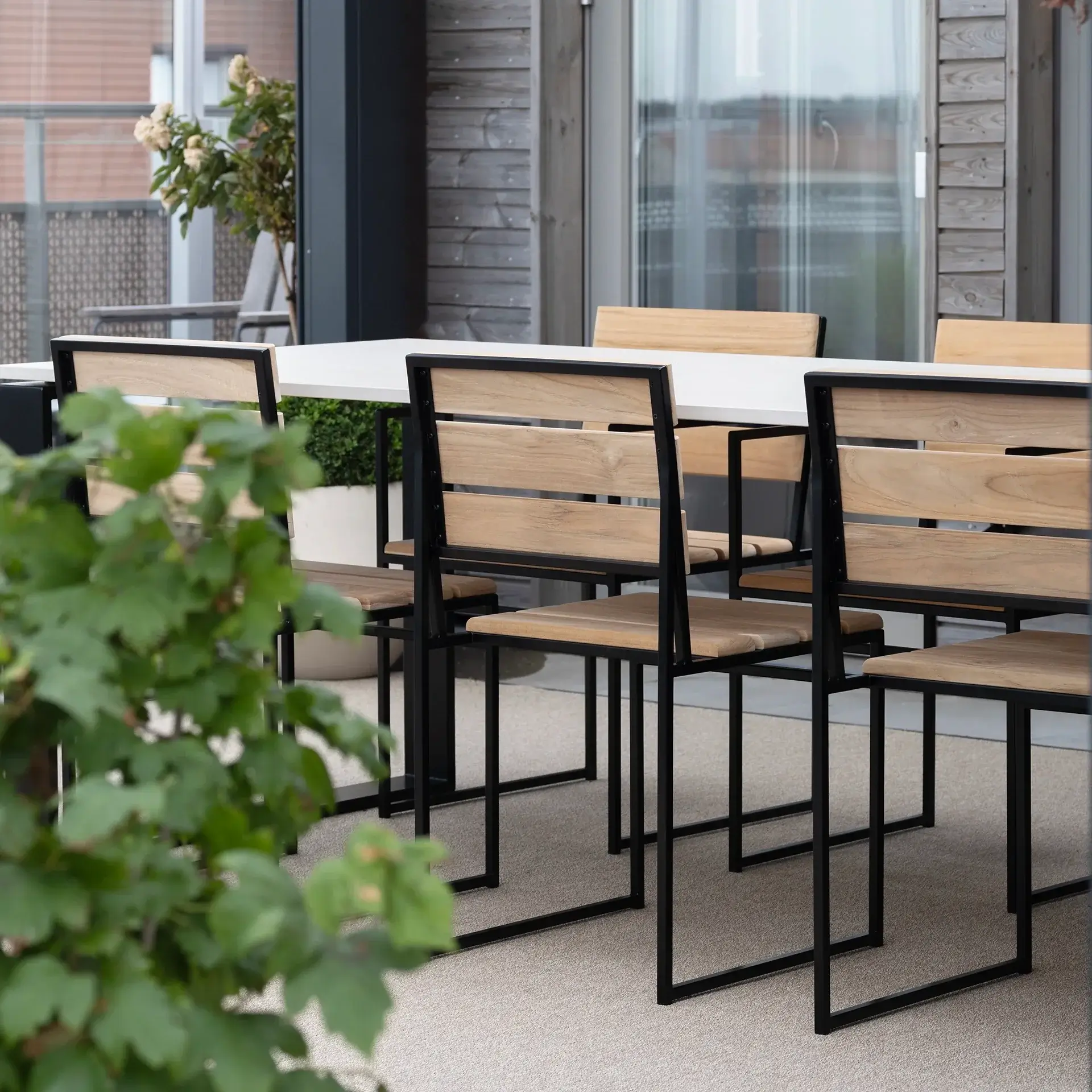 Garden Dining Chair Edith – Black Frame & Teak - Image 5