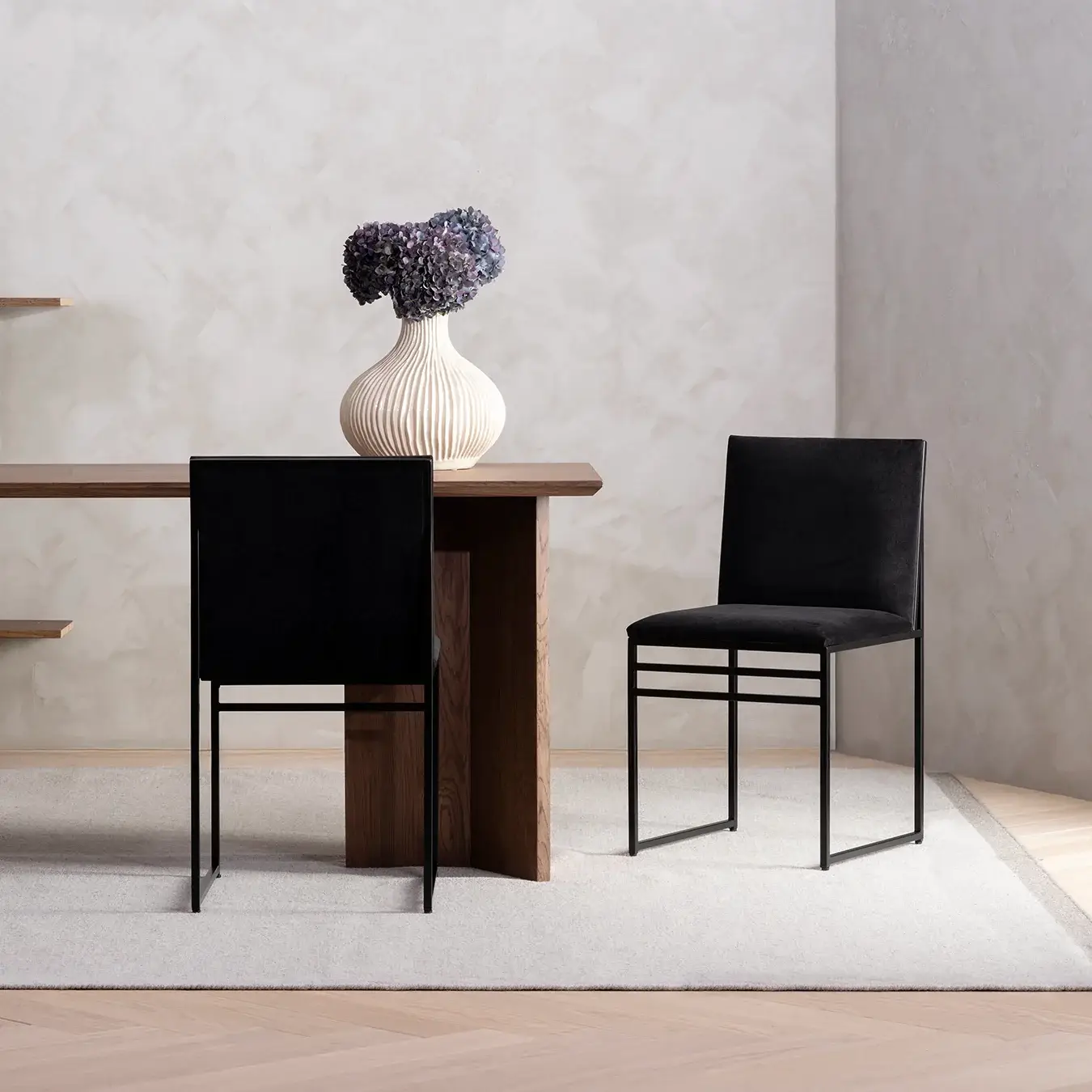 Dining chair Isabell - Black Frame - Jade black velvet Cushion - Image 2