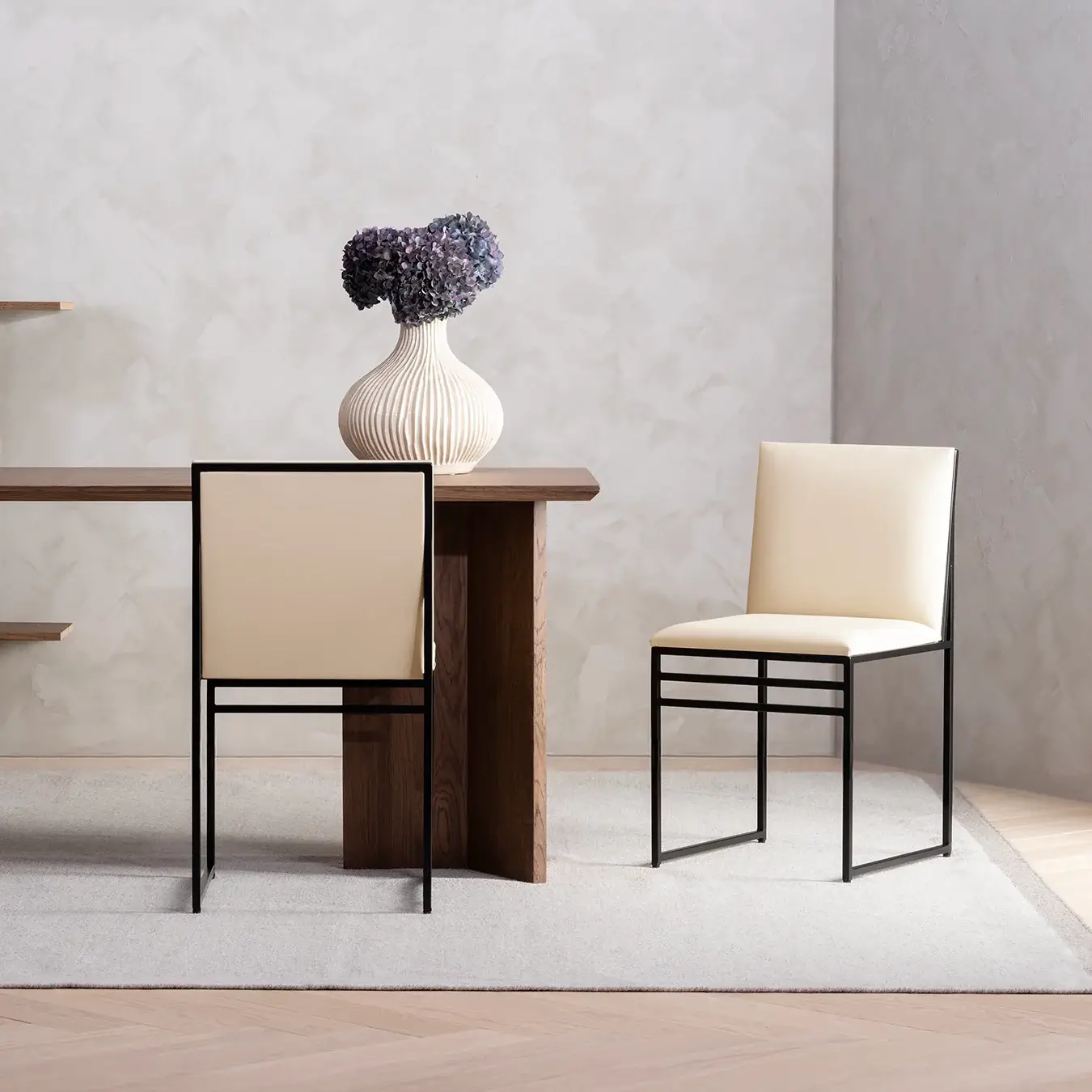 Dining chair Isabell - Black Frame - Sand leather Cushion - Image 2