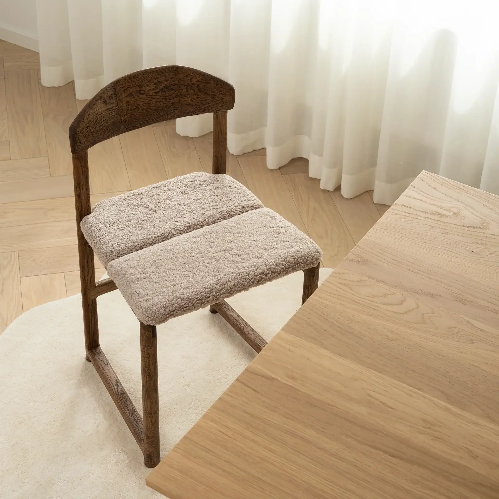 Dining chair Karin - Dark oak Wood Frame - Greige bouclé Cushion - Image 7