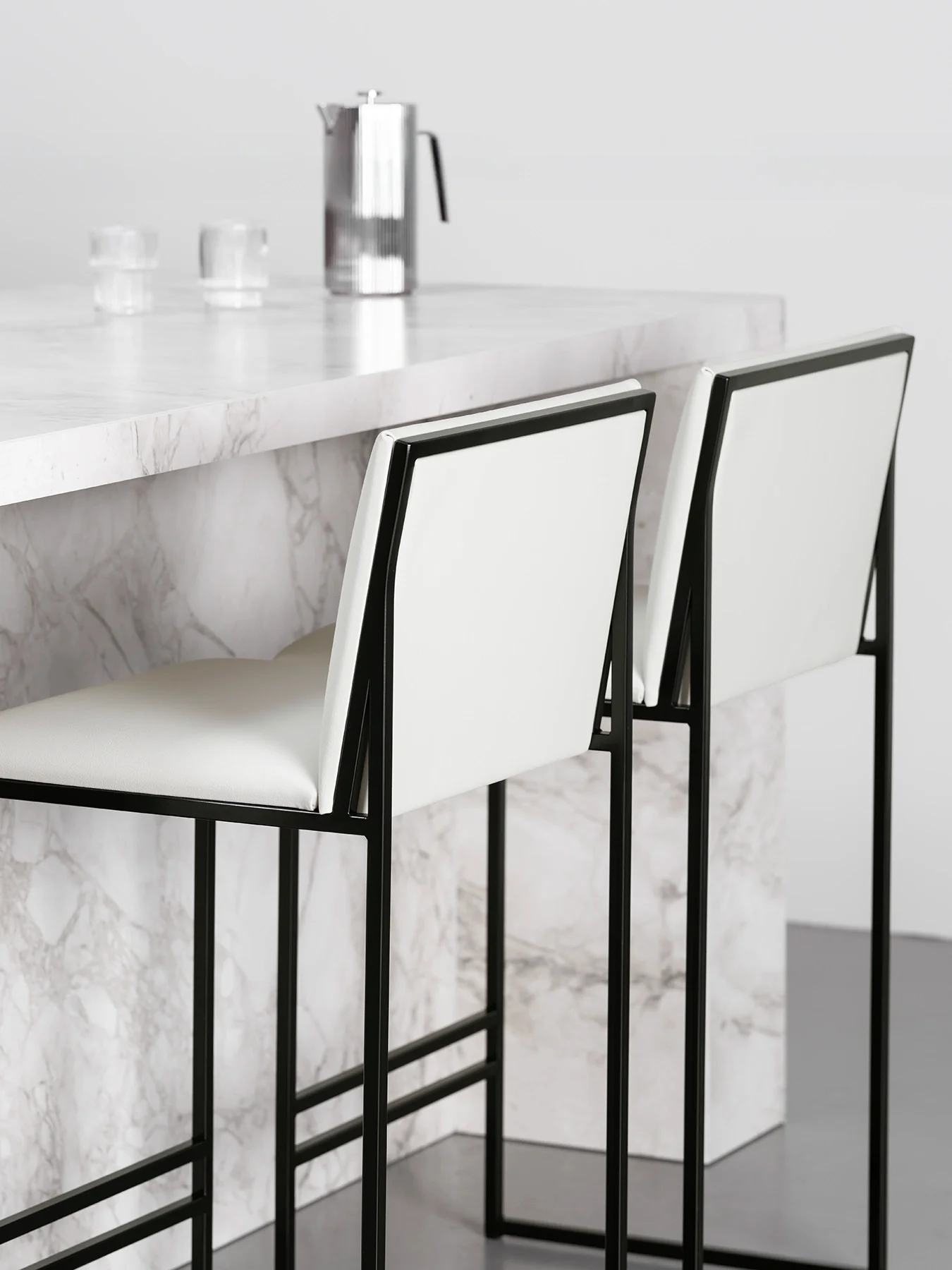 Bar Stool Philip – Black Frame – Ivory Leather Cushion - Image 3