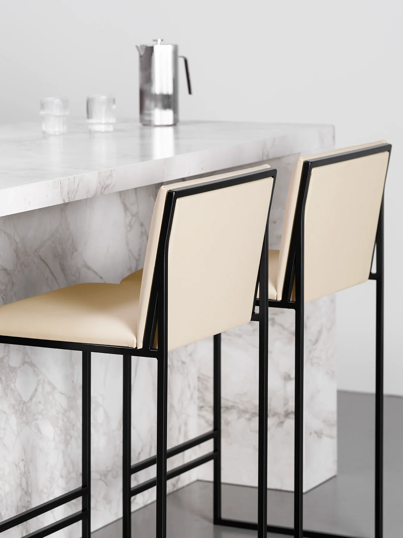 Bar Stool Philip – Black Frame – Sand Leather Cushion - Image 3