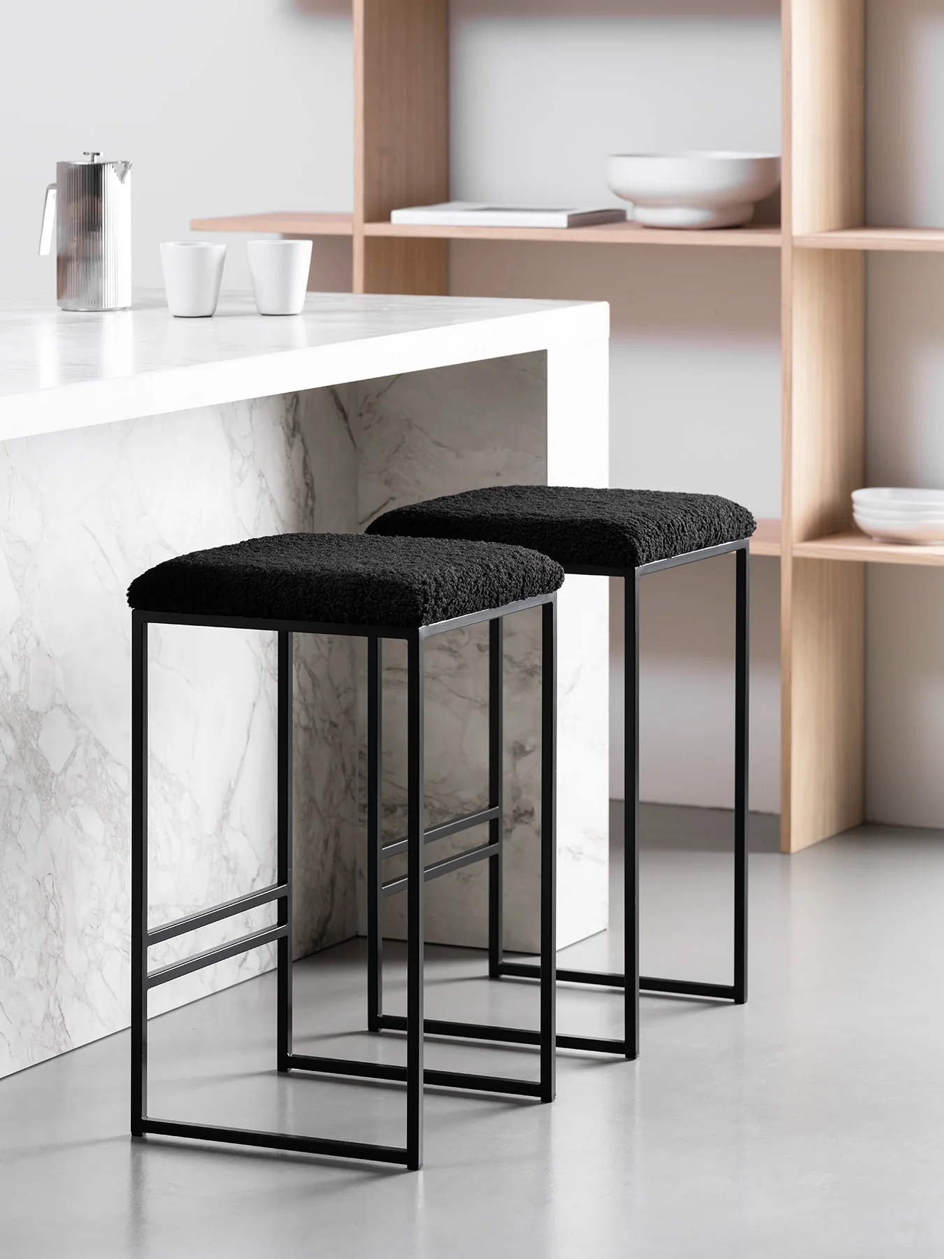 Bar Stool Svea – Black – Black Bouclé - Image 3